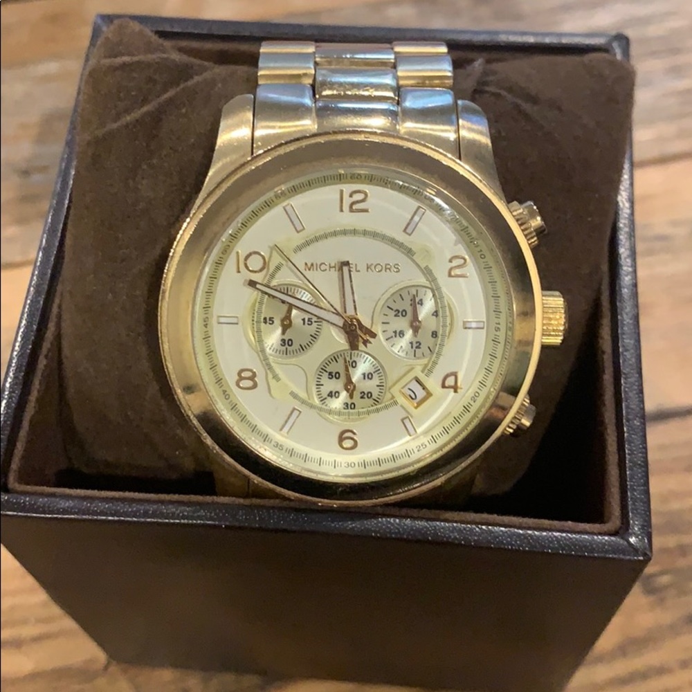 Michael Kors Large Runway 45mm watch
